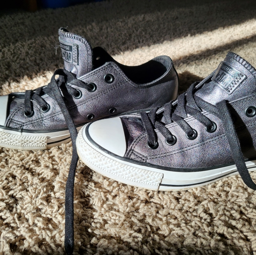 leather converse shimmering gray